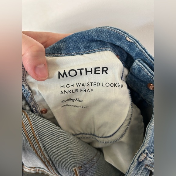 MOTHER High Waisted Looker Distressed High-Rise Skinny Jeans Thrilling Shots 25 - Picture 8 of 9